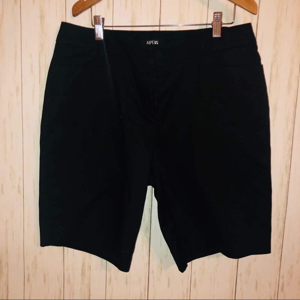 Apt9 black dress Bermuda shorts w/pockets 12